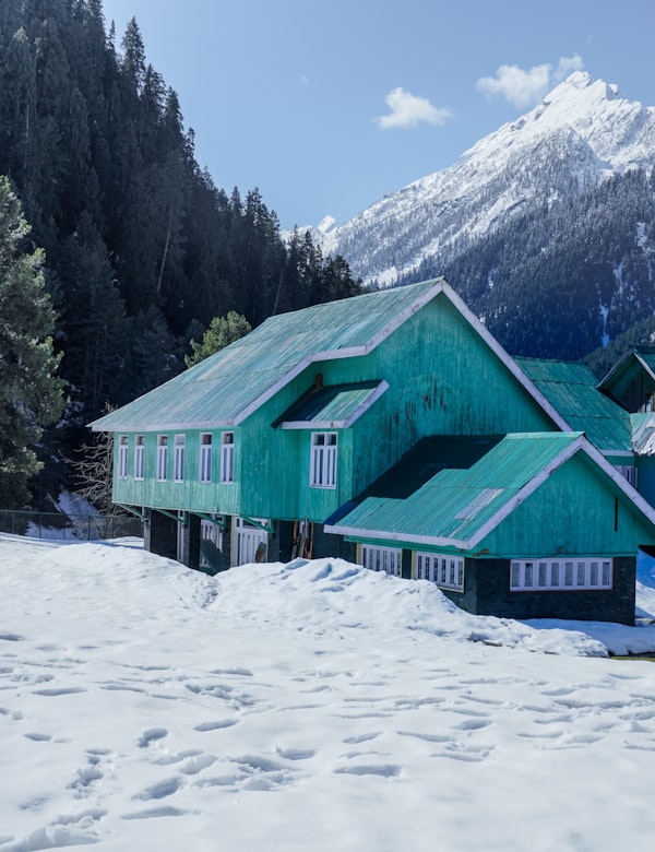 Snow slopes of Gulmarg